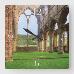 Horloge Carrée Ancienne abbaye de Tintern, monastère cistercien, 