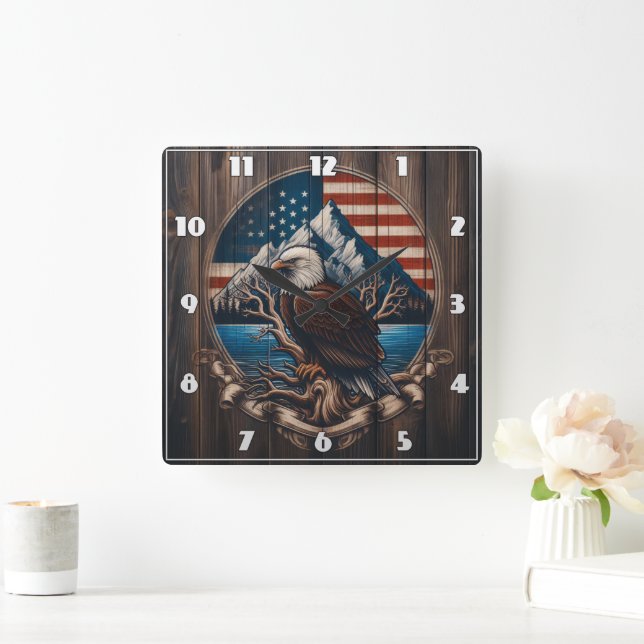 Horloge Carrée Bald Eagle perché par Mountain et American Flag (Maison)