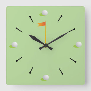 Horloge Carrée Balles de golf et drapeau sur vert