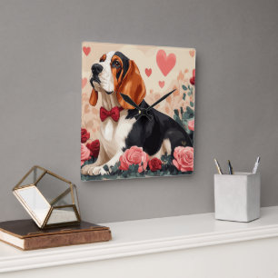 Horloge Carrée Basset Hound avec Roses - Saint Valentin