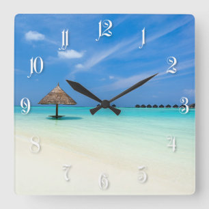 Horloge Carrée Belle plage tropicale aux Maldives