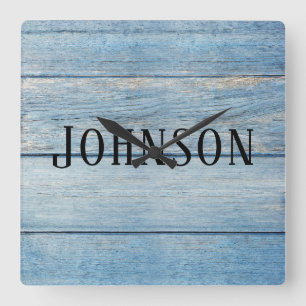 Horloge Carrée blue faded wood family name