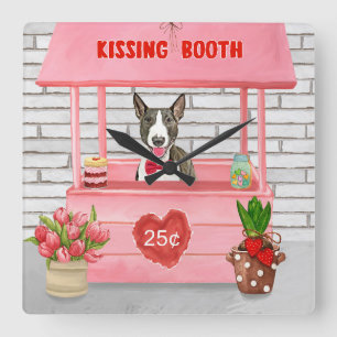Horloge Carrée Bull Terrier Chien Valentine's Day Kissing Booth