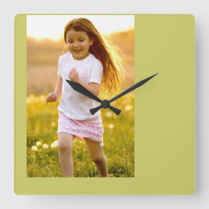 Horloge Carrée carefree happy girl running at sunset photo clock