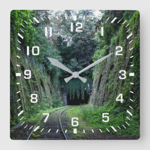 Horloge Carrée Carré blanc numéroté avec voies ferrées