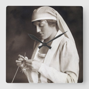Horloge Carrée Chandail de tricot de soins infirmiers WWI