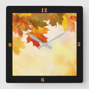 Horloge Carrée Chute-Feuille