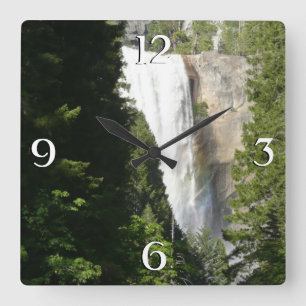 Horloge Carrée Chutes vernales II dans le parc national Yosemite