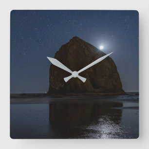 Horloge Carrée Cieux au-dessus de Haystack Rock Cannon Beach, O