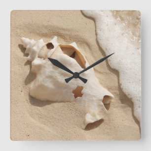 Horloge Carrée Coquillage sur l'île des Caraïbes de Turc grand