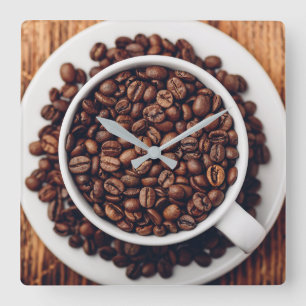 Horloge Carrée Coupe blanche pleine de haricots à café rôtis