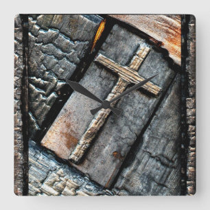 Horloge Carrée Croix de protection