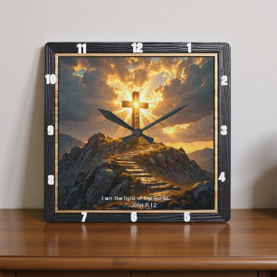 Horloge Carrée Croix de Salut Lumière Escalier Montagne Jean 8:12