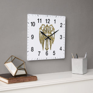 Horloge Carrée croix d'or catholique blanche