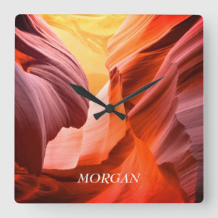 Horloge Carrée Desert Slot Canyon ou votre photo, nom blanc
