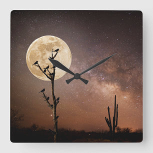 Horloge Carrée Deserts Saguaro Cactus With Birds in Desert