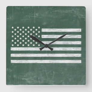 Horloge Carrée Dessin de tableau noir du drapeau américain (dessi