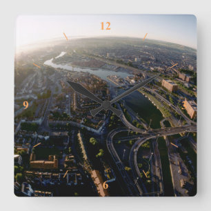 Horloge Carrée Early Morning Over Bristol.