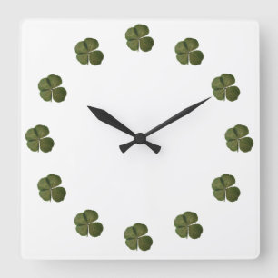 Horloge Carrée Église Saint-Patrick Real 4 Leaf Clover Wall Clock