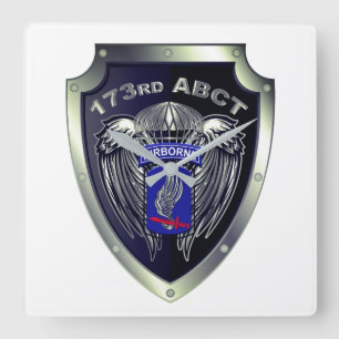 Horloge Carrée Équipe de combat de la 173e brigade aéroportée uni