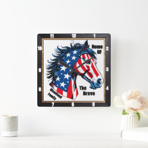 Horloge Carrée Famille du drapeau américain Patriotic Horse