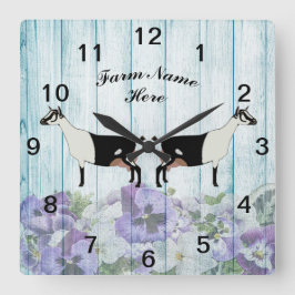 Horloge Carrée Ferme de chèvres laitières alpines bleu fleurie pe