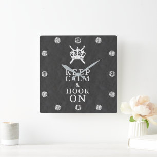 Horloge Carrée Gardez le crochet calme sur l'obscurité de pièce