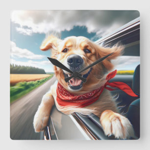 Horloge Carrée Golden Retriever dans la fenêtre de voiture