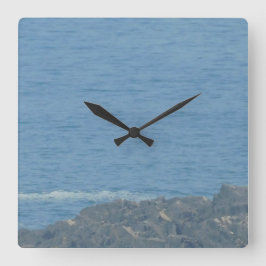 HORLOGE CARRÉE GRAPHIQUE ET CONCEPTION