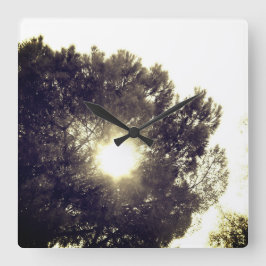 HORLOGE CARRÉE GRAPHIQUE ET CONCEPTION