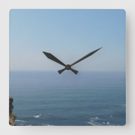 HORLOGE CARRÉE GRAPHIQUE ET CONCEPTION