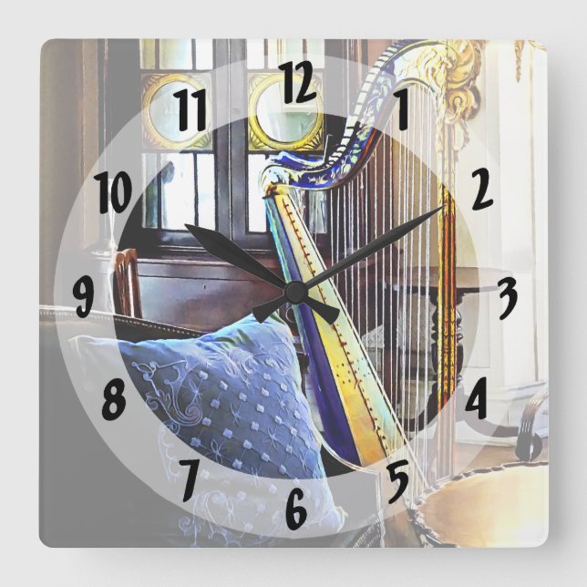Horloge Carrée Harpe dans la salle de musique (Recto)