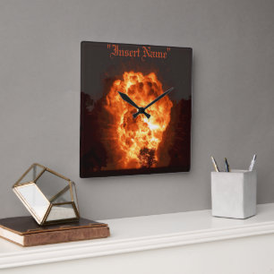 Horloge Carrée Inferno