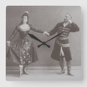 Horloge Carrée Julia et Felix Kschessinsky dans le mazu