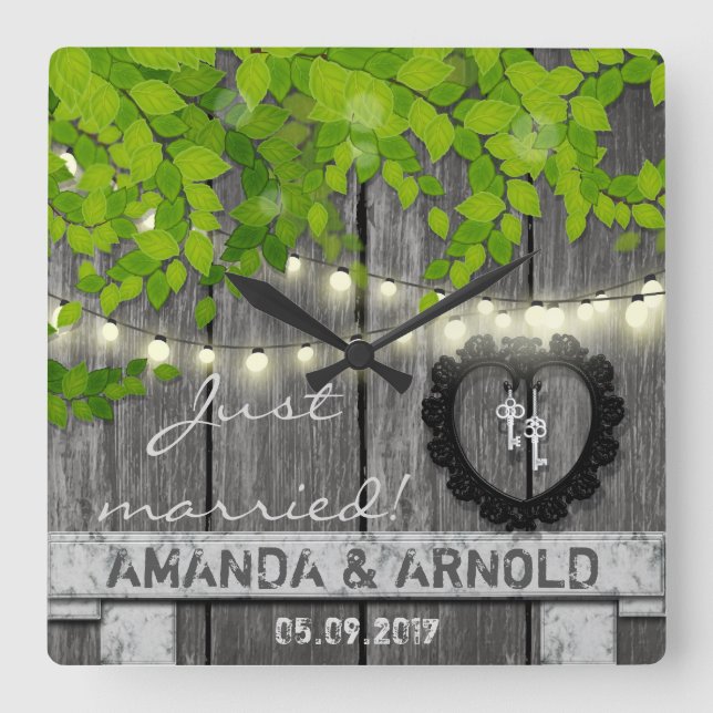 Horloge Carrée Just Married Wedding Announcement Wall Clock (Recto)