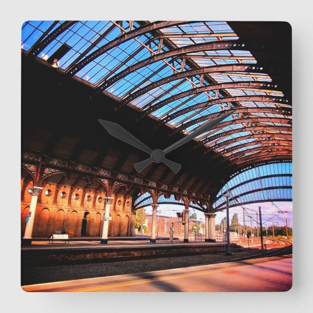 Horloge Carrée La lumière dans la gare (Recto)