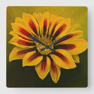 Horloge Carrée Le rouge jaune barre la fleur de Gazania