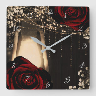 Horloge Carrée Lumière de lanterne rustique et roses rouges foncé