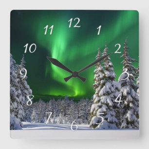 Horloge Carrée lumières boréales en hiver 