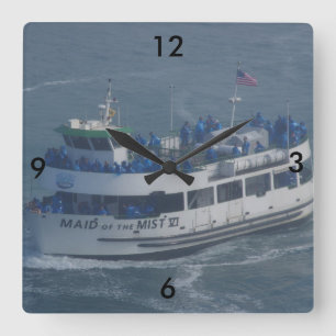 Horloge Carrée Maid of the mist sur la rivière Niagara .