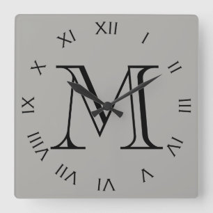 Horloge Carrée Monogramme noir chiffres romains sur gris wccn