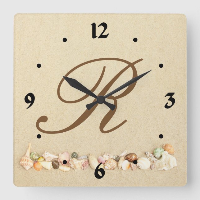 Horloge Carrée Monogrammes coquillages sur sable de plage Personn (Recto)