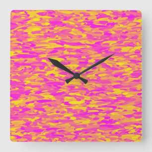Horloge Carrée Motif Abstrait rose jaune orange