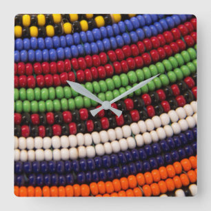Horloge Carrée Motif de perles tribales Massai