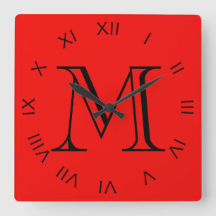 Horloge Carrée Numéros romains noires monogrammes sur la ccn rou