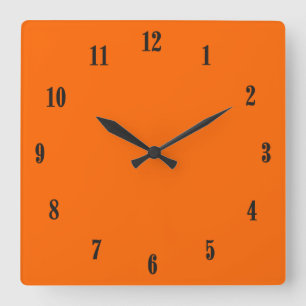 Horloge Carrée Orange Uni avec Polices Noires
