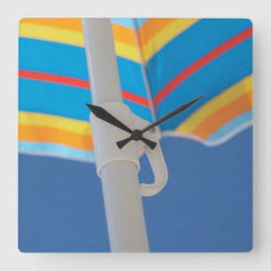 Horloge Carrée Parapluie de plage rayé