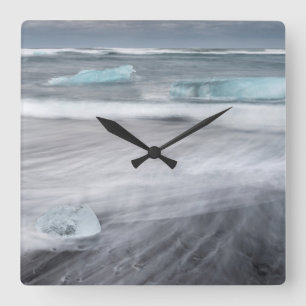 Horloge Carrée Paysage marin agité avec de la glace, Islande