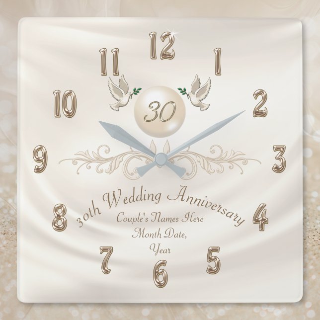 Horloge Carrée Pearl 30e anniversaire Mariage Cadeaux, votre text (30th wedding anniversary gift for couple. 30 year anniversary gift for wife, husband, friends.)