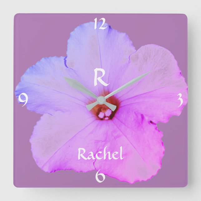Horloge Carrée Petunia Floral Christmas Monogram Pink Cute (Recto)